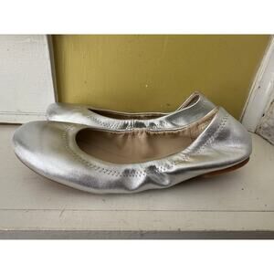 CZZPTC Silver Ballet Flats sz 7